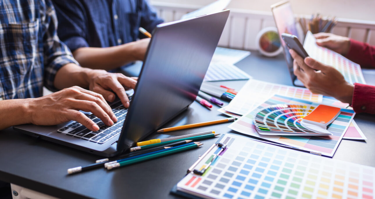 ¿Cómo saber si debes rediseñar tu marca? <br>7 señales que no puedes ignorar